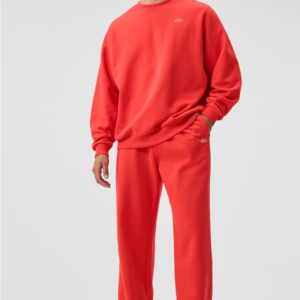 RARE SET!❤️‍🔥 Red Hot Summer Accolade Crewneck x Straight Leg sweatpant